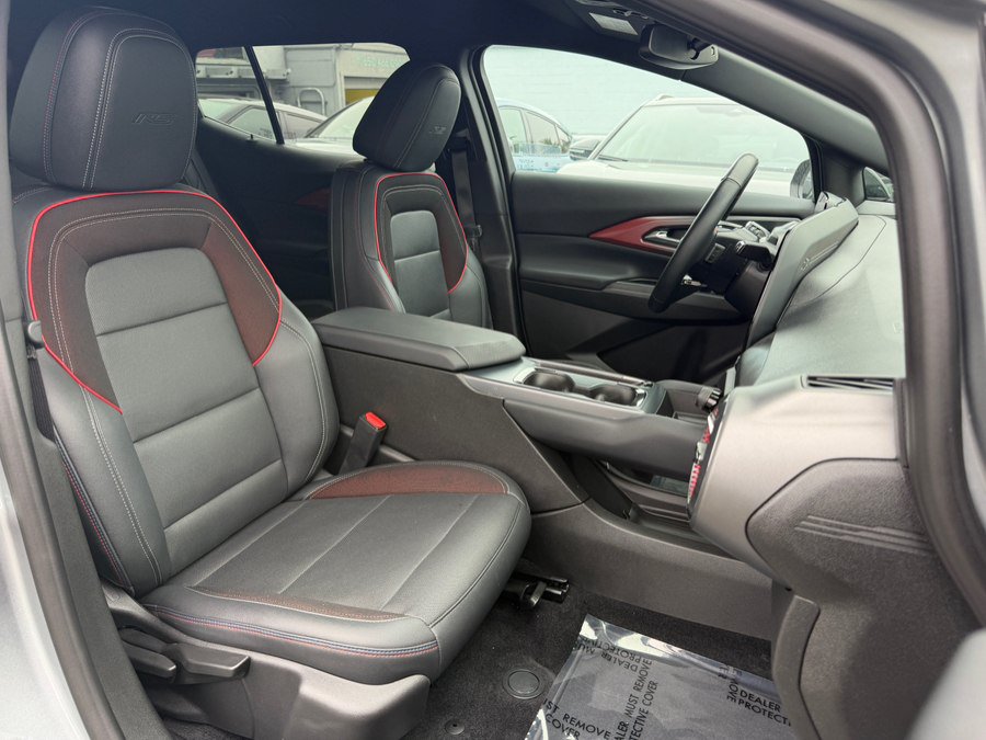 Used 2024 Chevrolet Equinox EV RS FWD image 31