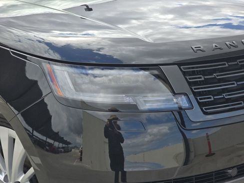 New 2026 Land Rover Range Rover Long Wheelbase SE AWD/4WD image 34