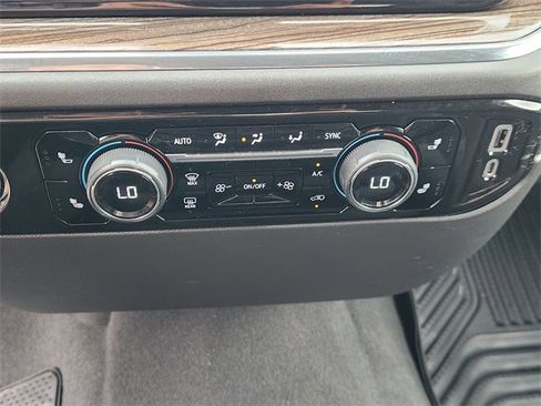 Used 2023 Chevrolet Silverado 1500 LT image 18