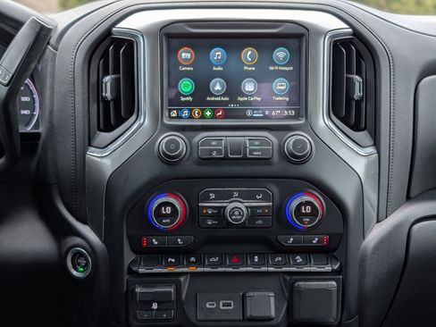 Used 2021 Chevrolet Silverado 1500 LT Trail Boss w/ Convenience Package II image 15