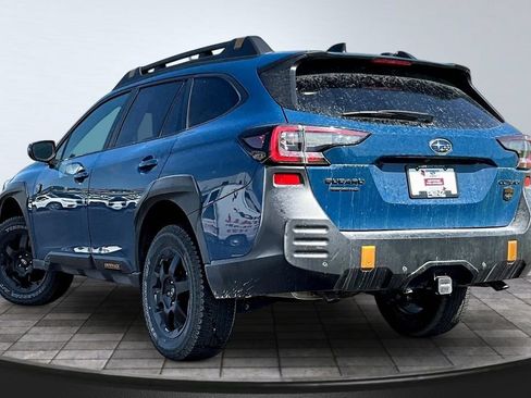 Used 2025 Subaru Outback Wilderness AWD/4WD image 4