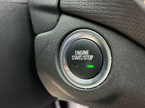 Used 2024 Chevrolet Equinox Premier FWD image 20