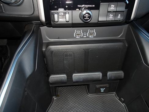 Used 2025 RAM 1500 Big Horn image 15