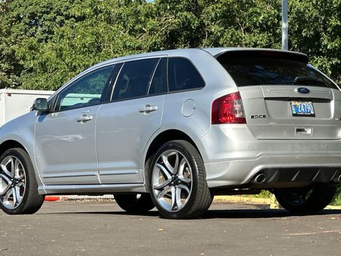 Used 2013 Ford Edge Sport w/ Driver Entry Pkg FWD image 6