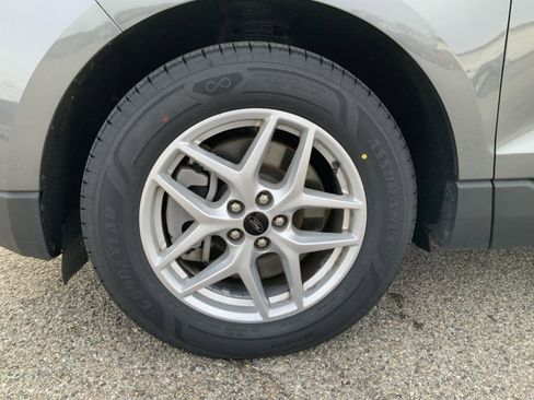 Used 2024 Ford Edge SEL image 18