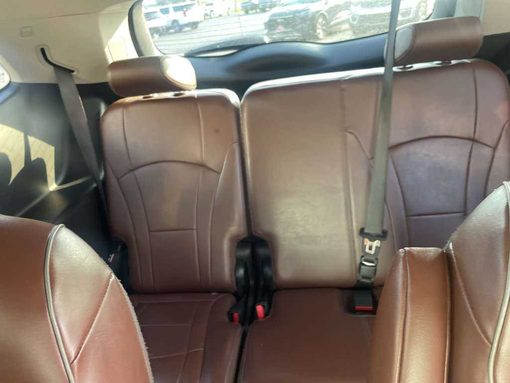 Used 2018 Buick Enclave Avenir w/ Avenir Technology Package AWD/4WD image 18
