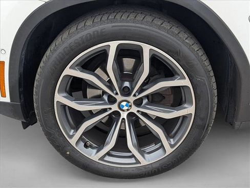 Used 2021 BMW X4 xDrive30i w/ Executive Package image 10