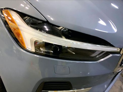 Used 2022 Volvo XC60 B5 Momentum w/ Climate Package image 28