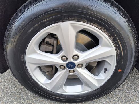 Used 2022 Ford Edge SE image 7