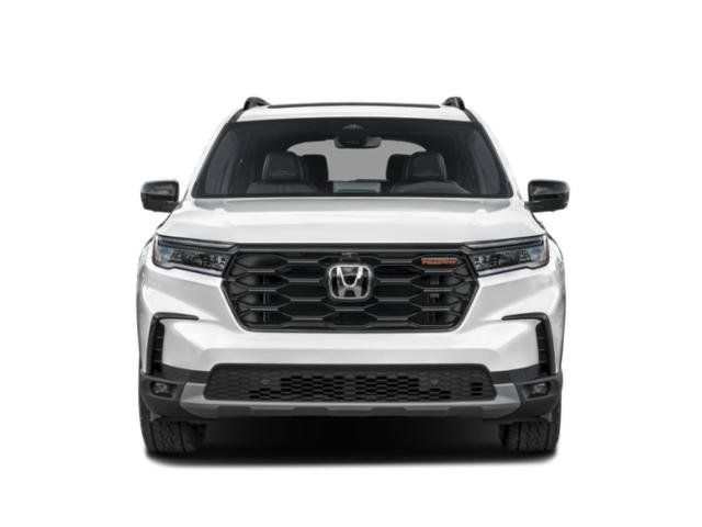 Used 2025 Honda Pilot TrailSport image 4