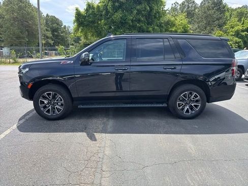 Used 2021 Chevrolet Tahoe Z71 w/ Z71 Signature Package image 2