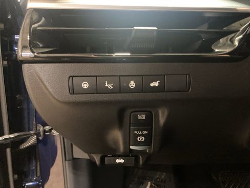 Used 2025 Nissan Murano Platinum w/ Cargo Package image 14