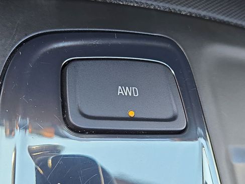 Used 2024 Chevrolet Equinox RS w/ RS Leather Package image 26