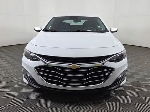 Used 2023 Chevrolet Malibu LT FWD image 2