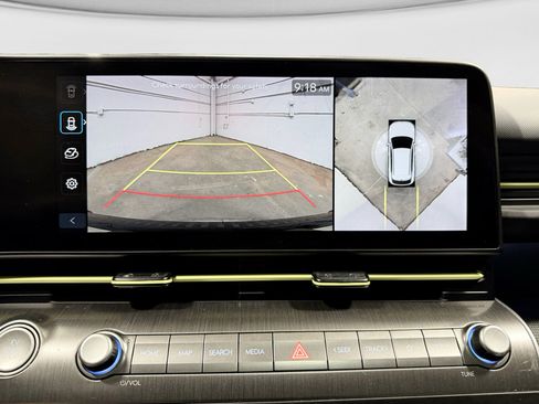 Used 2024 Hyundai Kona Limited FWD image 15