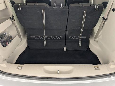 Used 2024 Chrysler Voyager LX image 28