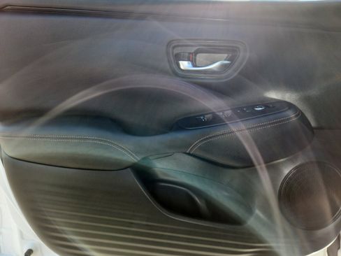 Used 2024 Honda HR-V Sport image 12