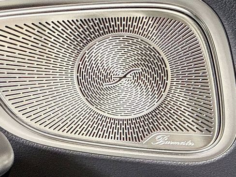 Used 2024 Mercedes-Benz GLC 300 4MATIC image 19