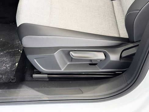 New 2026 Volkswagen ID.4 Pro image 25