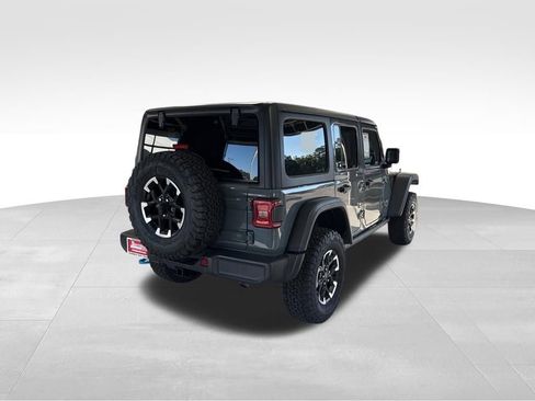 Used 2025 Jeep Wrangler Unlimited Rubicon 4xe w/ Convenience Group AWD/4WD image 5