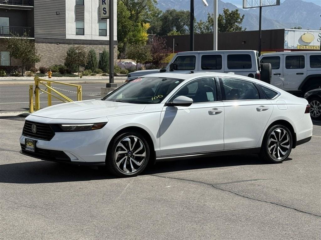 Used 2024 Honda Accord EX image 3