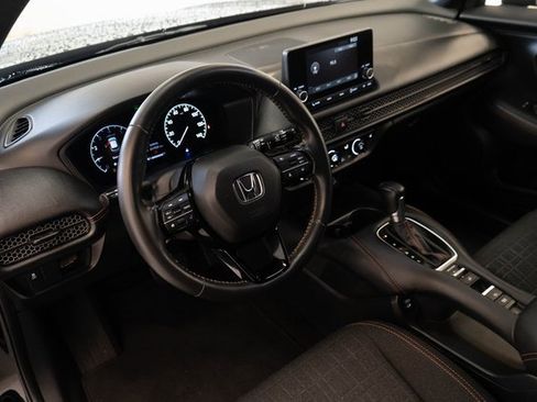 Certified 2025 Honda HR-V Sport image 3