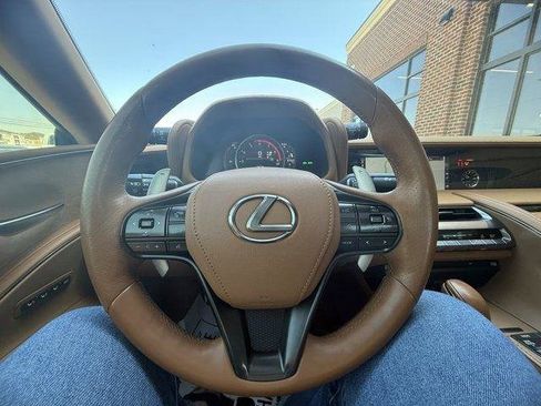 Used 2018 Lexus LC 500 Coupe w/ Sport Package RWD image 18