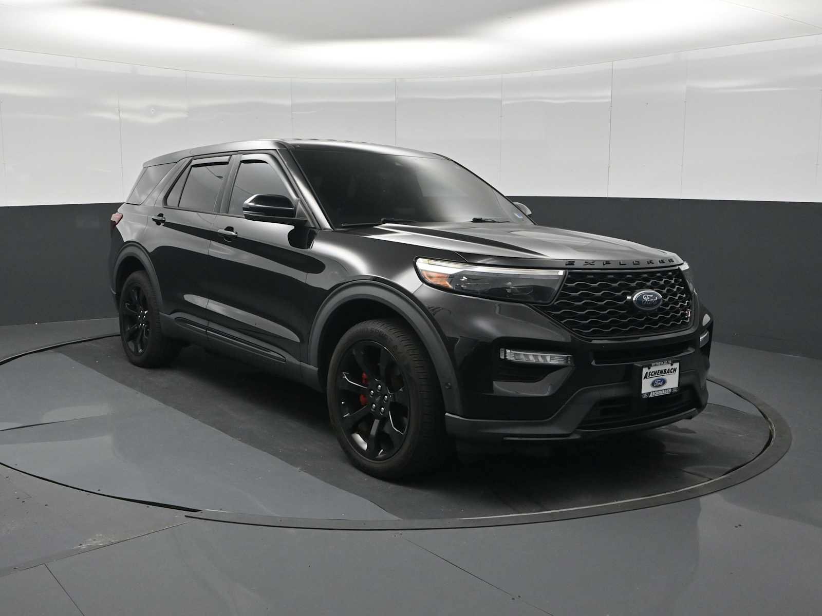Used 2021 Ford Explorer ST w/ Equipment Group 401A AWD/4WD image 2