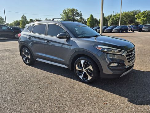 Used 2017 Hyundai Tucson Sport FWD image 10
