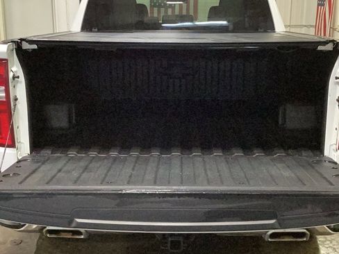 Used 2022 Chevrolet Silverado 1500 LTZ image 7