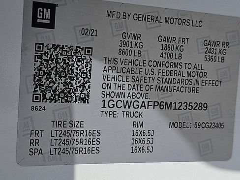 Used 2021 Chevrolet Express 2500 RWD image 18