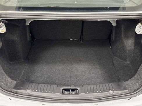 Used 2017 Ford Fiesta SE image 25