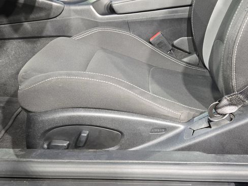 Used 2020 Chevrolet Camaro LT RWD image 22