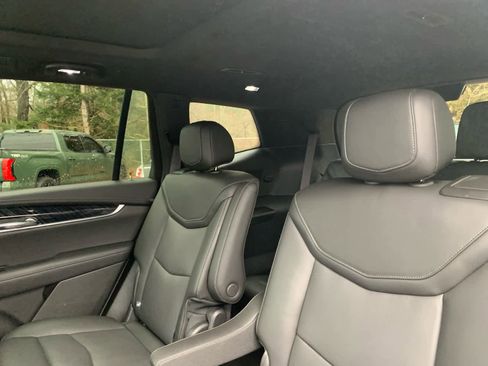 Certified 2025 Cadillac XT6 Premium Luxury image 31