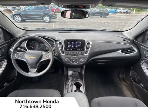 Used 2022 Chevrolet Malibu LS image 20