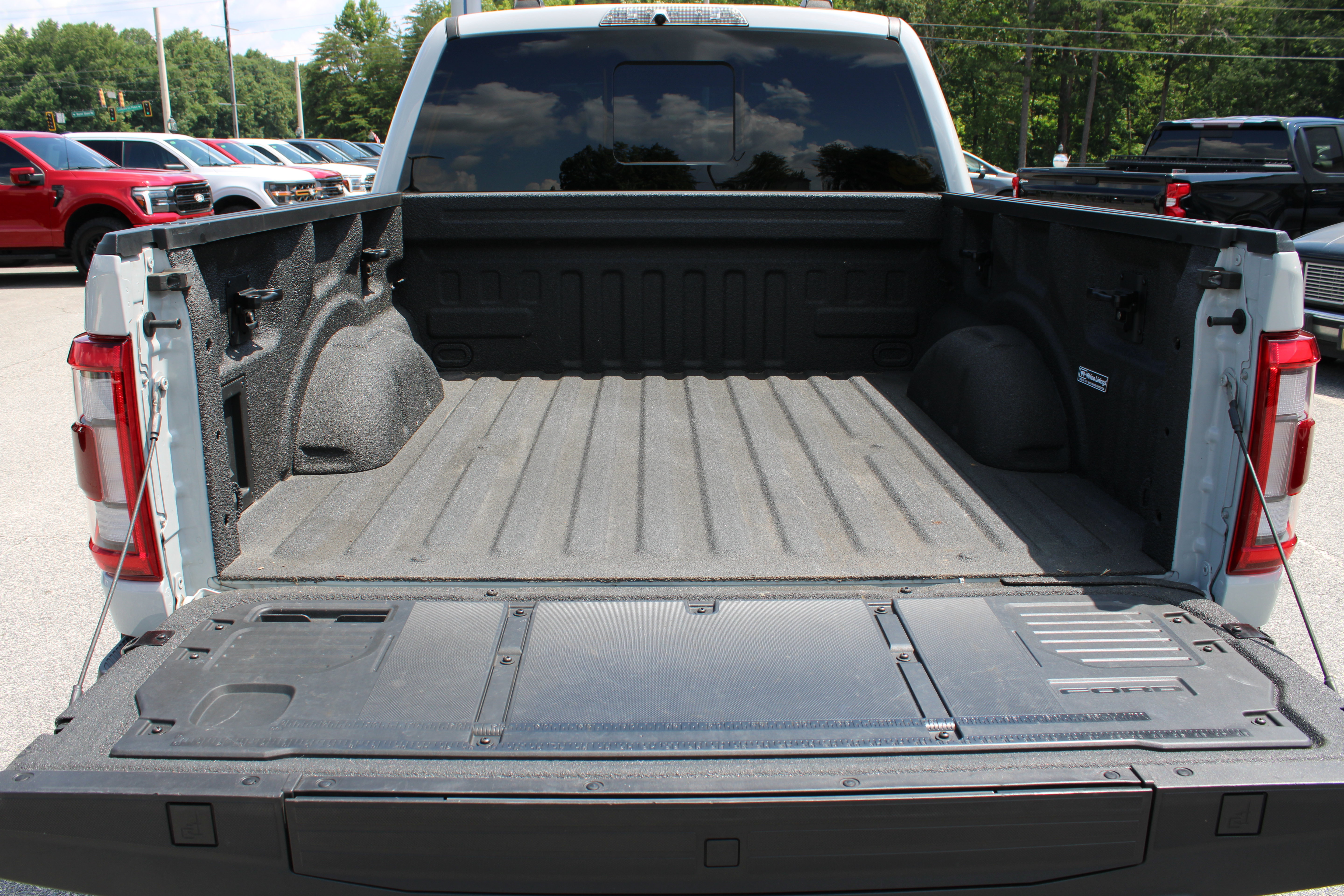 Used 2023 Ford F150 Raptor w/ Equipment Group 802A Raptor R AWD/4WD image 11