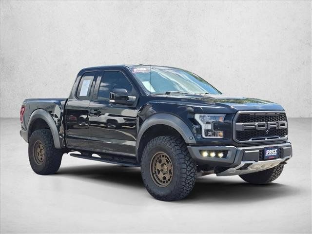 Used 2018 Ford F150 Raptor w/ Equipment Group 802A Luxury AWD/4WD image 3