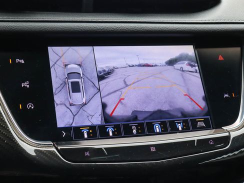 Used 2020 Cadillac XT6 Sport AWD/4WD image 38