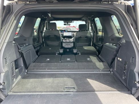 Used 2025 Ford Expedition Platinum w/ Stealth Appearance Package AWD/4WD image 42
