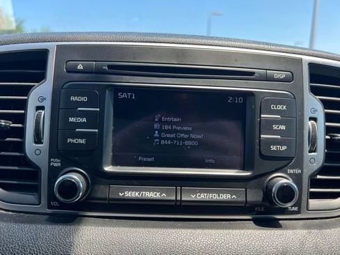 Used 2019 Kia Sportage LX AWD/4WD image 17