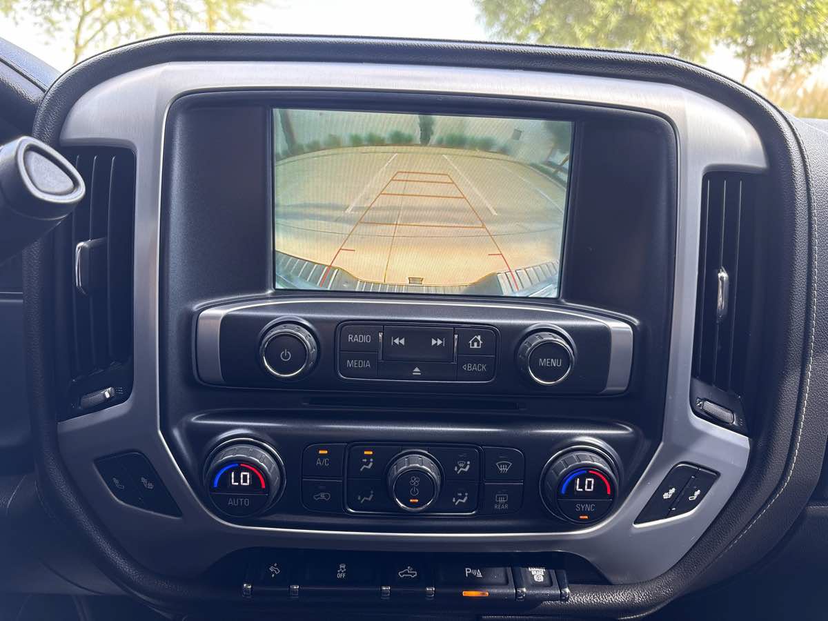Used 2018 GMC Sierra 2500 SLT w/ Duramax Plus Package AWD/4WD image 24