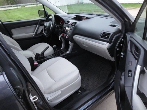 Used 2014 Subaru Forester 2.5i Premium AWD/4WD image 13