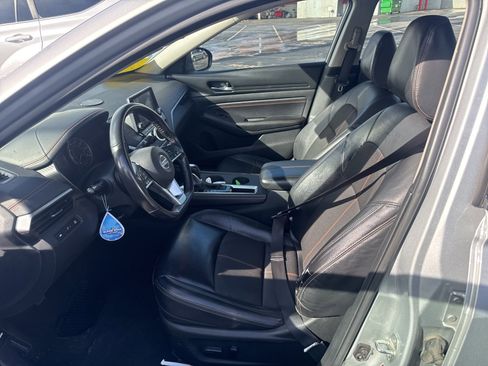 Used 2022 Nissan Altima 2.5 SR image 4