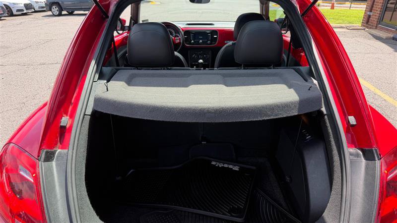 Used 2013 Volkswagen Beetle 2.5 FWD image 13