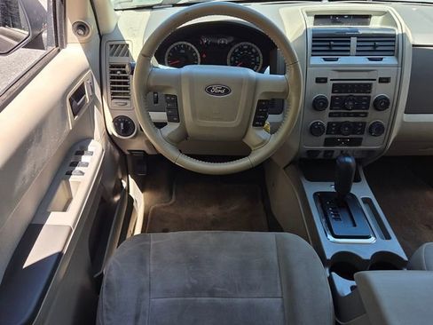 Used 2012 Ford Escape XLT FWD image 13