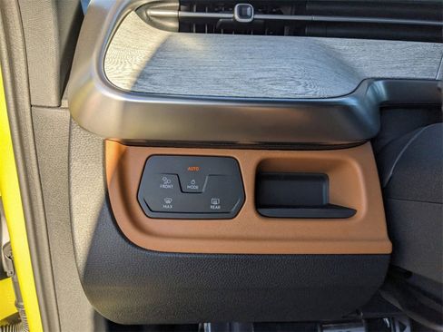 New 2025 Volkswagen ID. Buzz Pro S Plus image 23