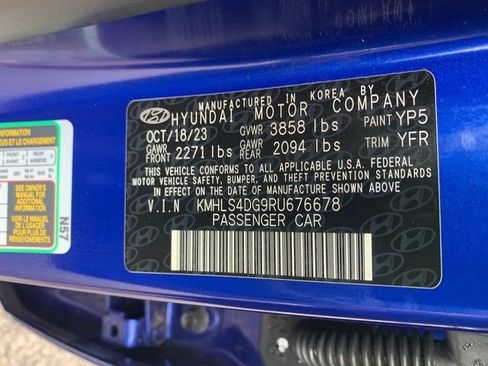 Certified 2024 Hyundai Elantra SEL w/ Convenience Package FWD image 30