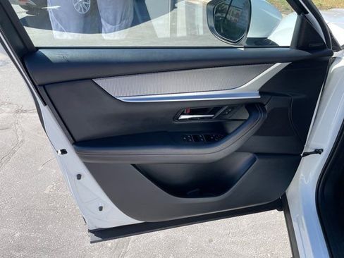 Used 2024 MAZDA CX-90 Plug-In Hybrid w/ Premium Plus image 16