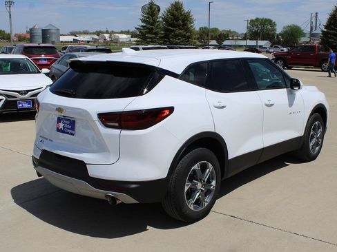 Used 2025 Chevrolet Blazer LT AWD/4WD image 5