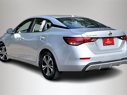 Used 2022 Nissan Sentra SV image 4